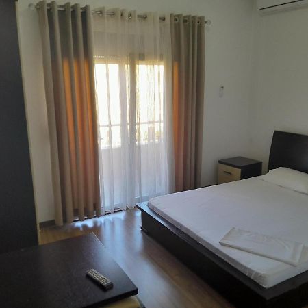 Hotel Yjet Pogradec Exterior foto